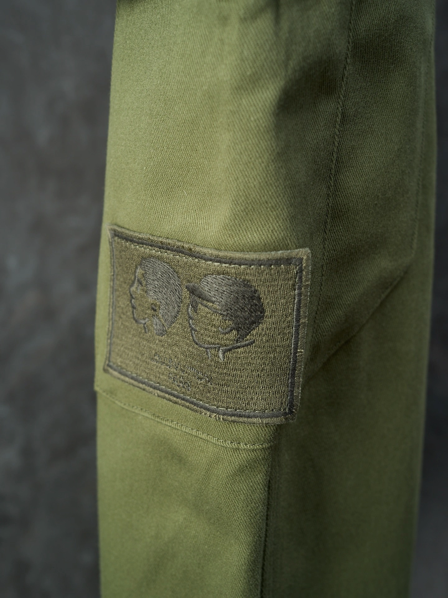 wg.luxury- 8V Nigo embroidery item:E-F431J2414